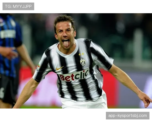 德尔皮耶罗转型后如何以弧线射门压制防线，胜出同期前锋？